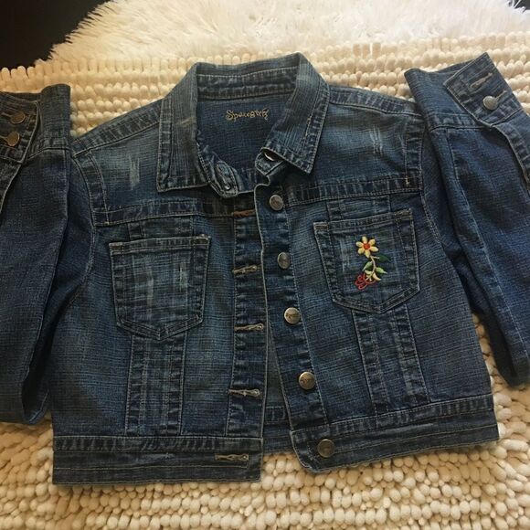 Cropped Denim Jacket   - Picture 6 of 7